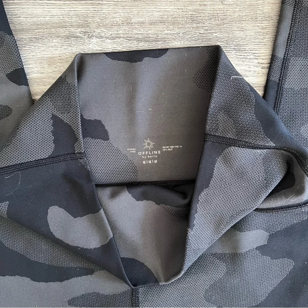 Offline by Aerie Black Camo High Waist Legging - Picture 5 of 5